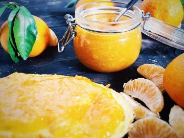 Kako kuhati marmelado mandarina brez težav in odpadkov.