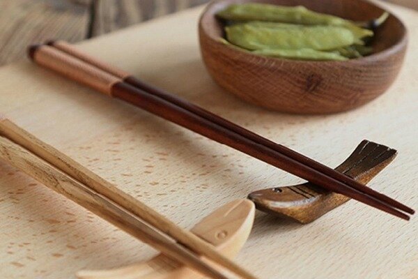 Japonci jedo odmerjeno, počasi, kar jim omogoča, da se ne prenajedajo in ne zredujejo (Foto: Pixabay.com)