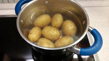 Potato roll: krepko, preprosto in zelo okusno!