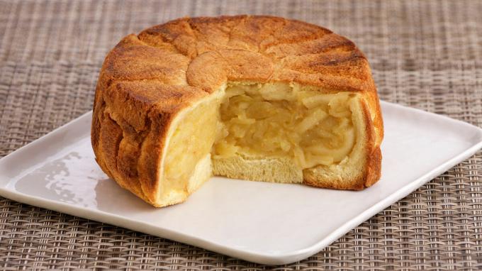 Nemški jabolčno pito. Namesto testa - običajni kruh. Fotografije - Yandex. slike