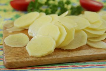 Osupljivo okusne krompir v armenski