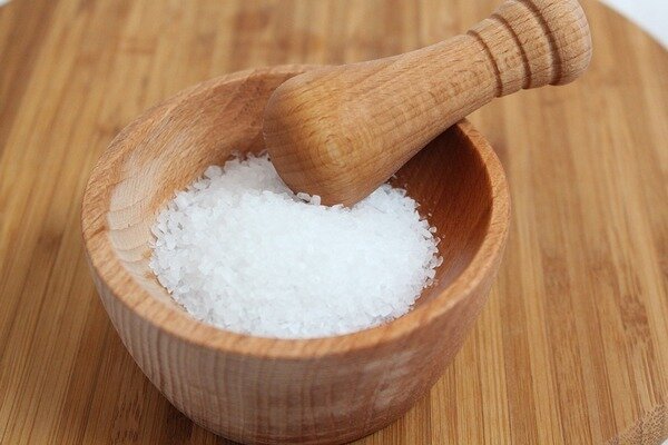 Če uživate preveč soli, lahko pride do zdravstvenih težav. (Foto: Pixabay.com)