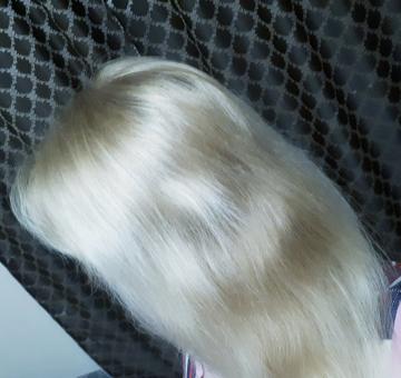 Ricinusovo olje za tanke lase: kako se znebim puhasto dlako in da jim debelejše (foto učinek)