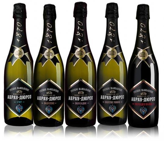 Champagne "Abrau-Durso" - tretje mesto na vrhu tri po mnenju strokovnjakov Roskontrolya.