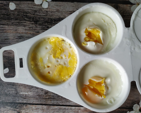 Obrazec za kuhanje jajc v mikrovalovni pečici, za ceno 200 rubljev. Fotografije - Yandex. slike