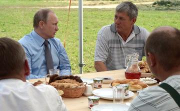 Kaj poje Vladimir Putin? Najljubše jedi predsednika!