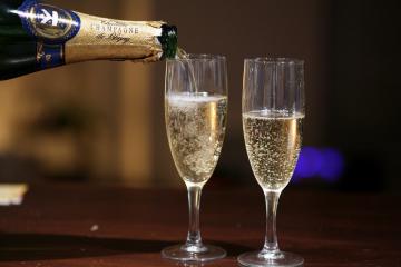 Kako izbrati visoko kakovostne šampanjec na Silvestrovo je?