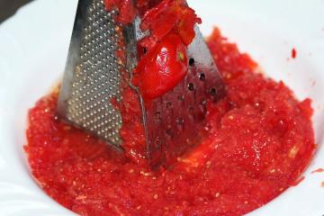 Šetraj poper v pikantni paradižnikovi omaki